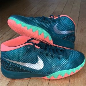 Nike (Kyrie)🔥